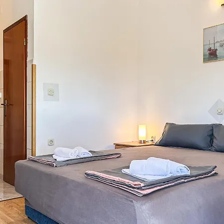 Amazing In With Wifi Appartement Pomer